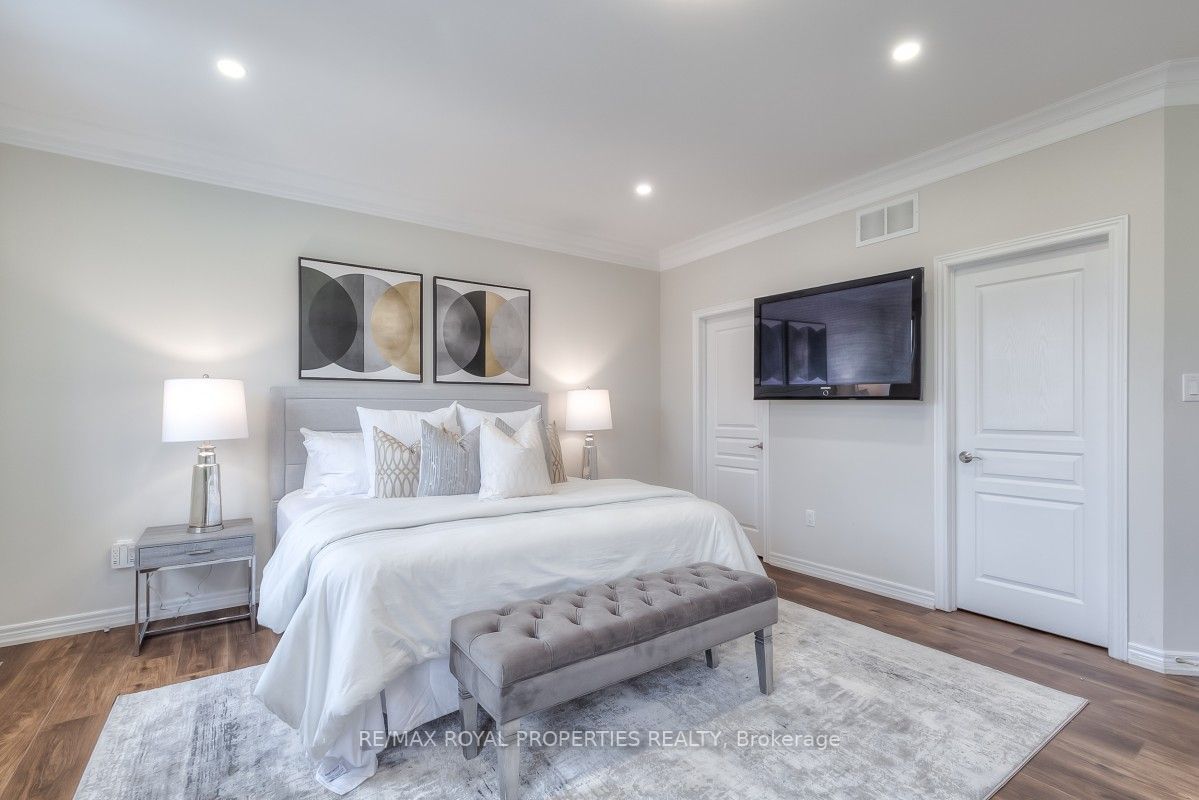 8 Speight Court