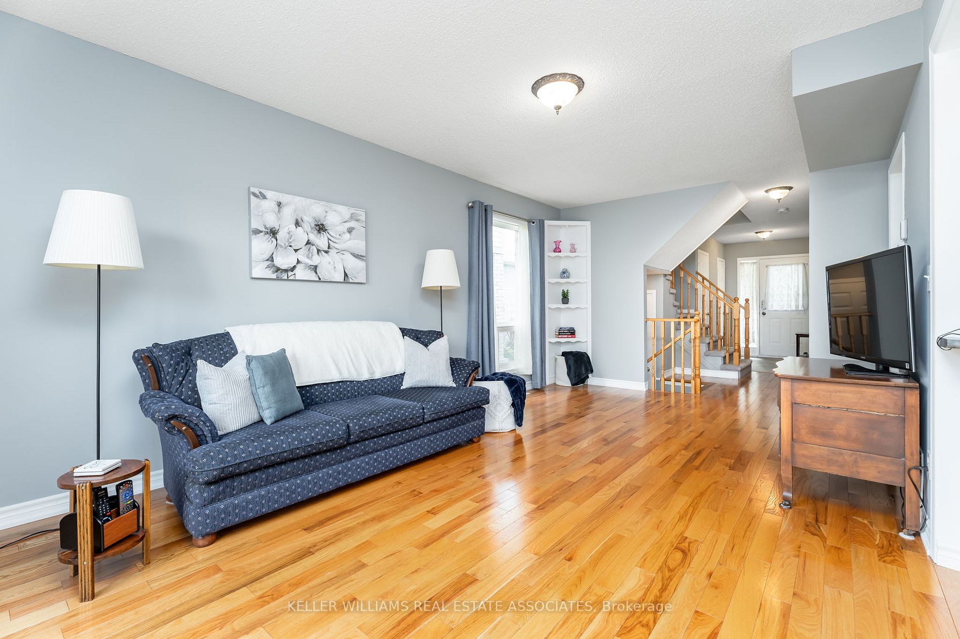 521 Aldershot Dr
