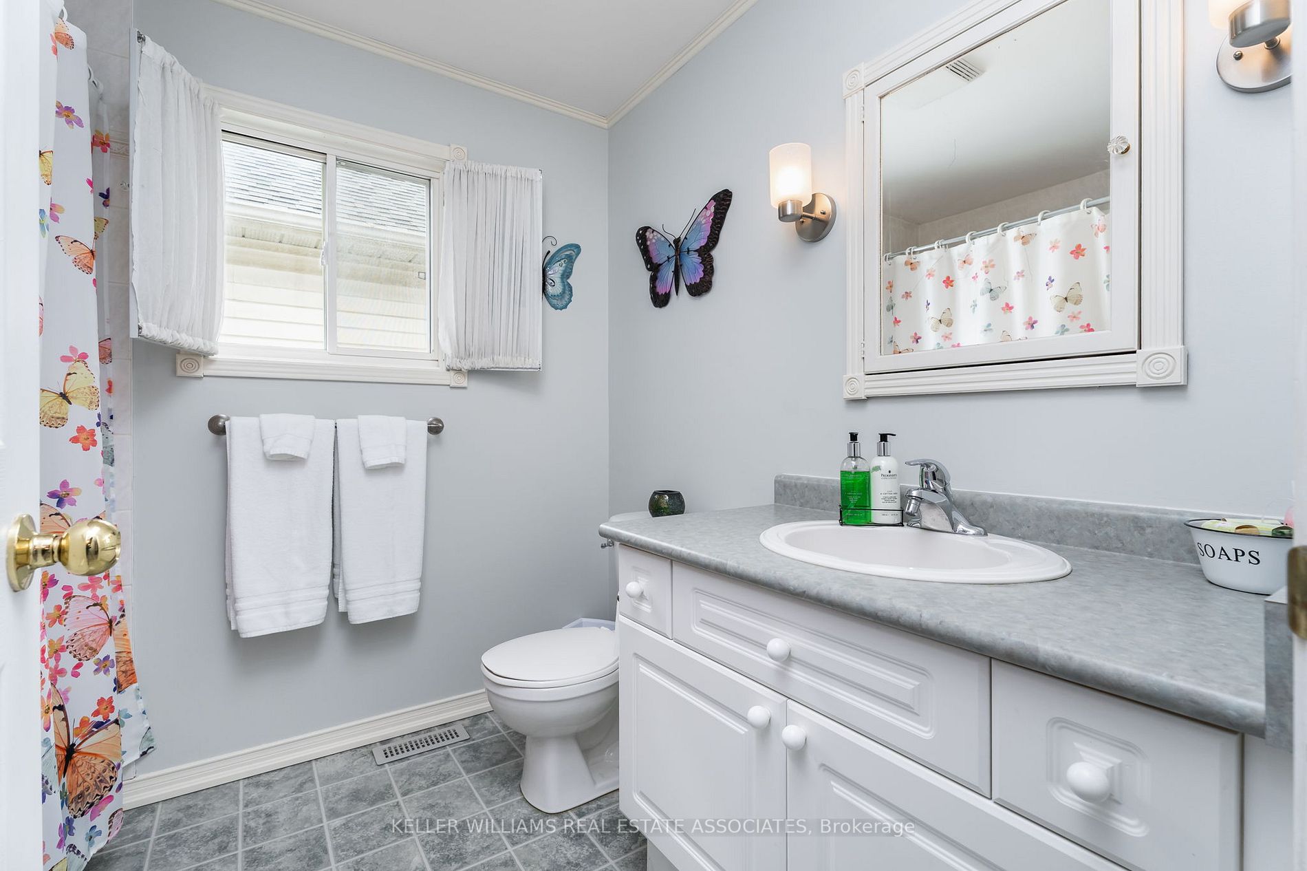 521 Aldershot Dr