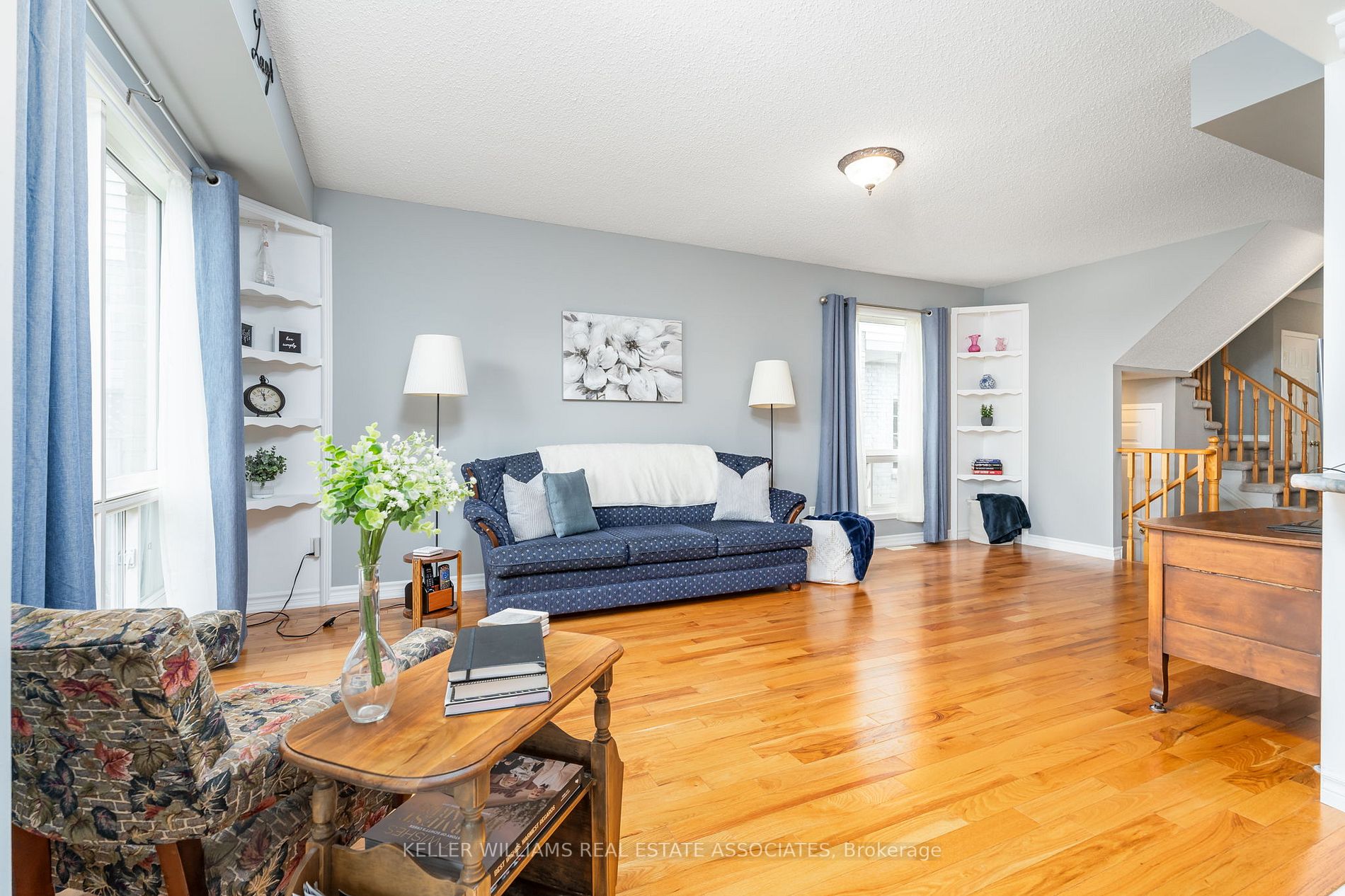521 Aldershot Dr