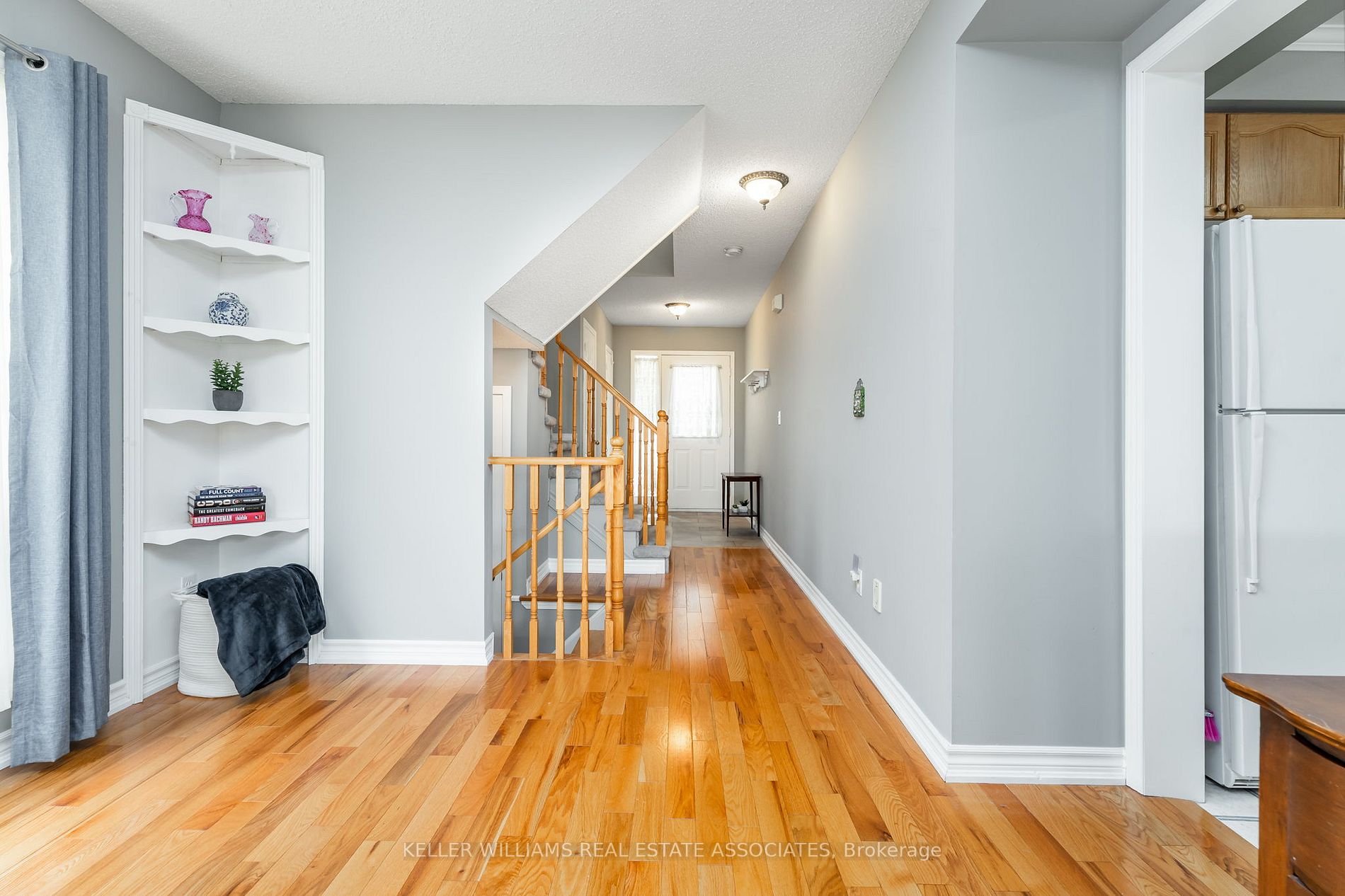 521 Aldershot Dr