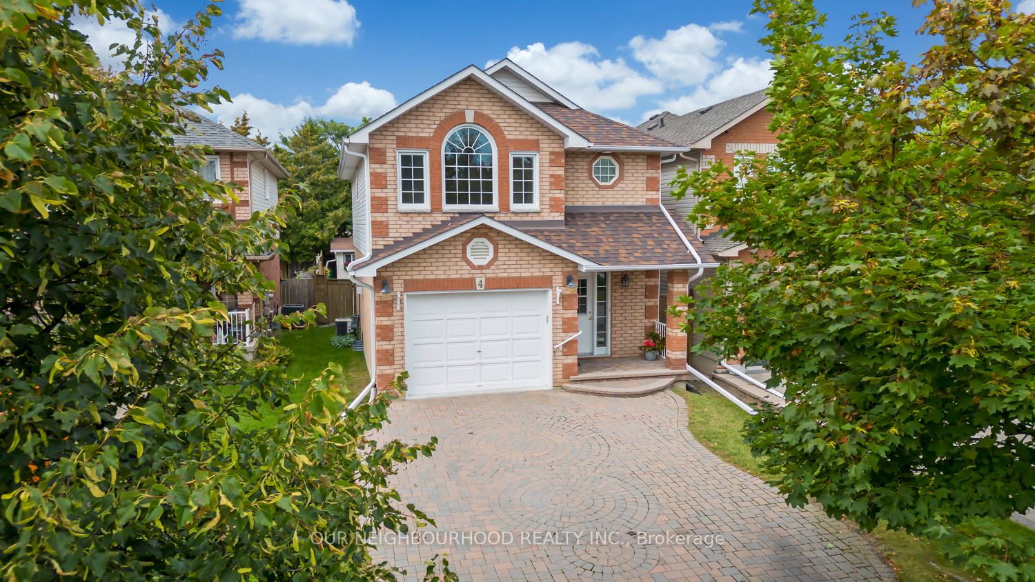 4 Hogan Cres