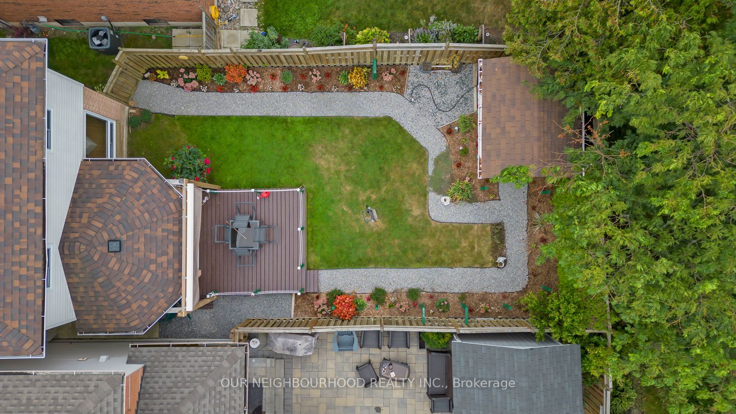 4 Hogan Crescent