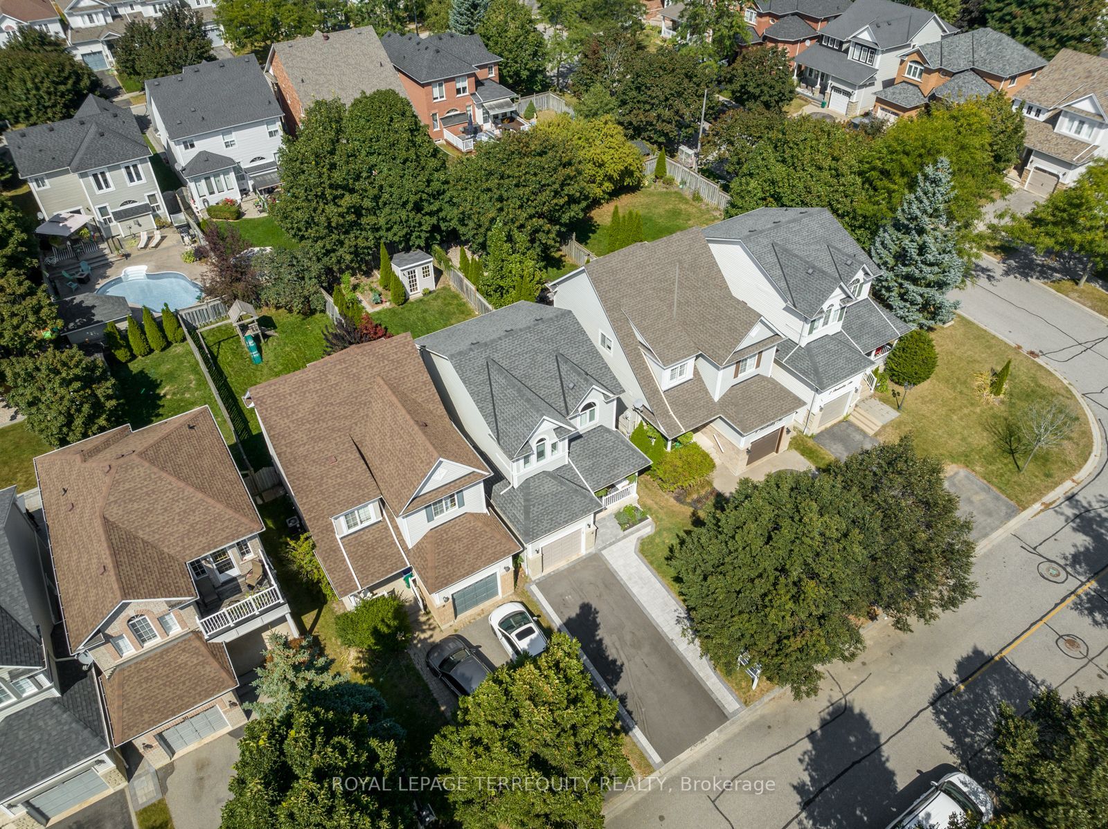 6 Brookvalley Ave