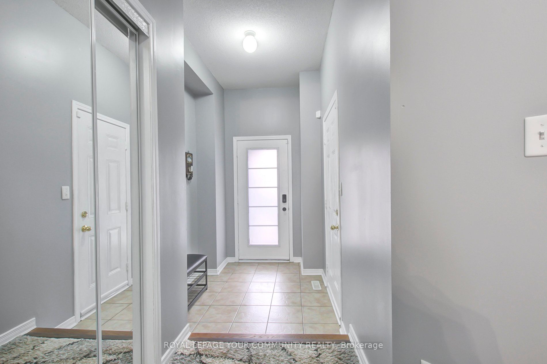 162 Bayly St W