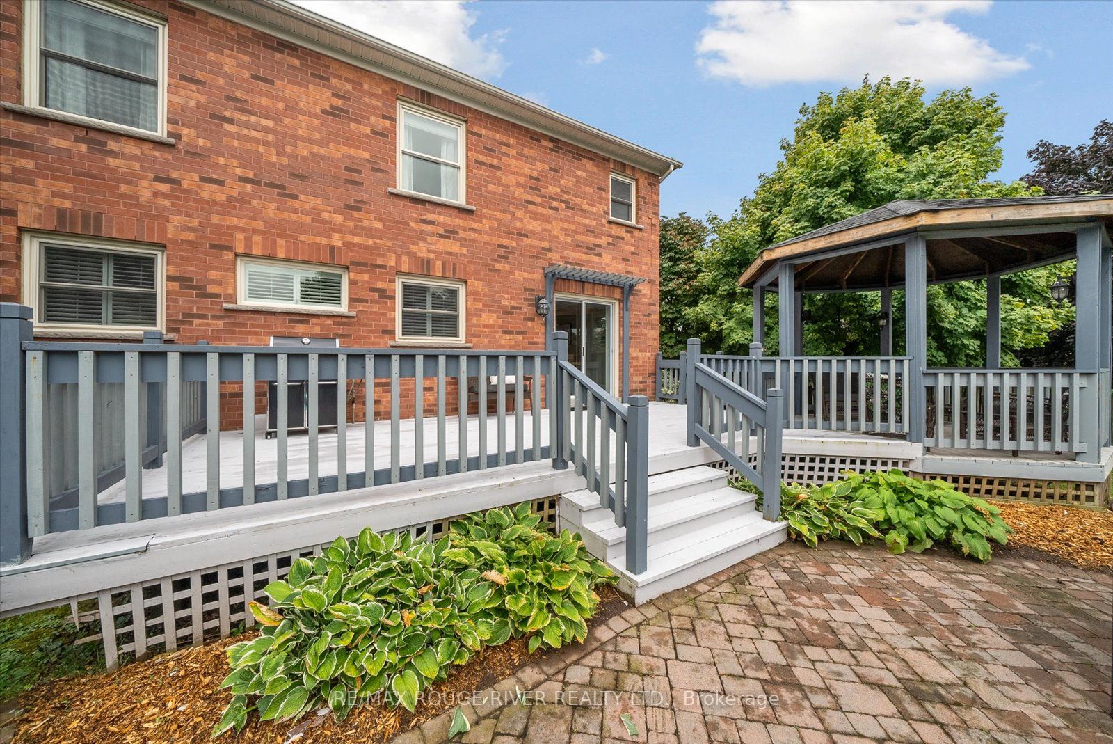 14 Wells Crescent