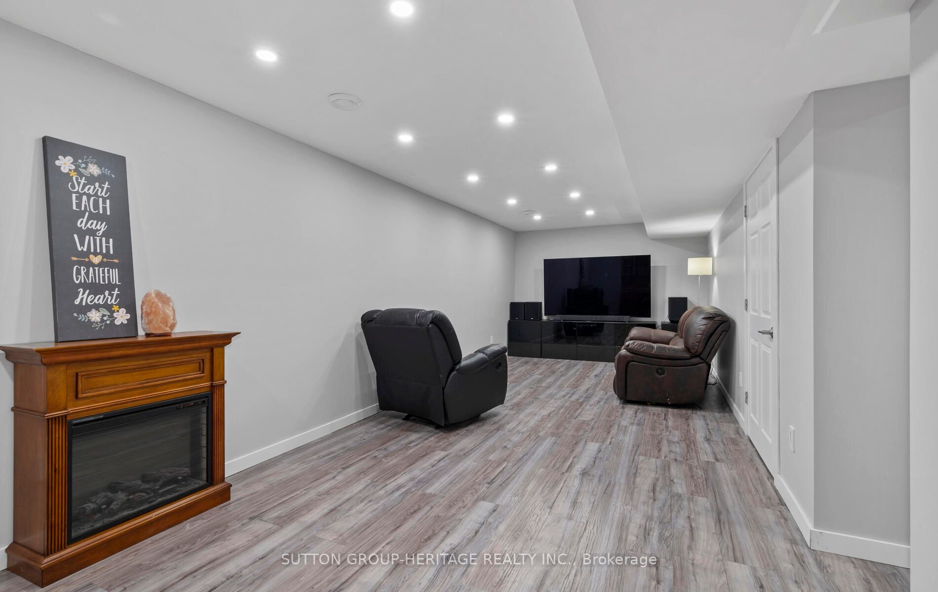 1487 Heartland Boulevard