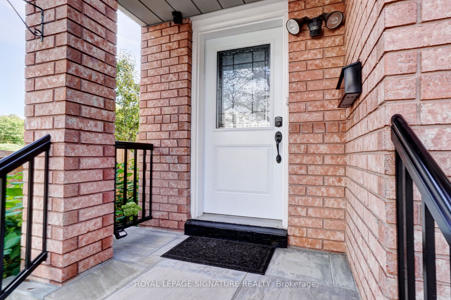1995 Pine Grove Ave, #29