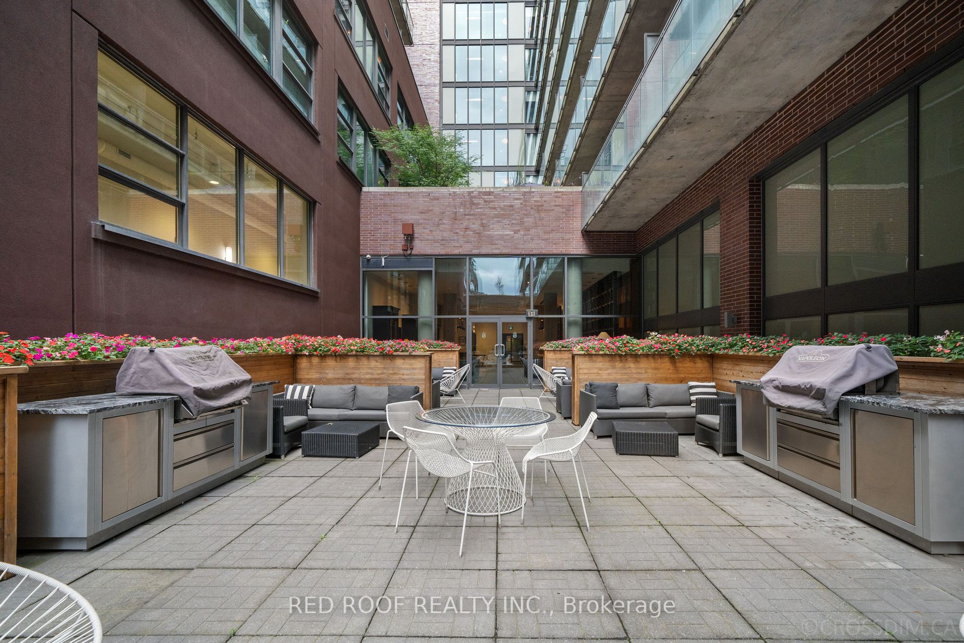 90 Broadview Ave, #Lw12