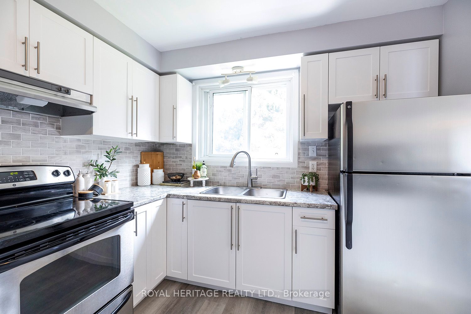 305 Garden St E, #19