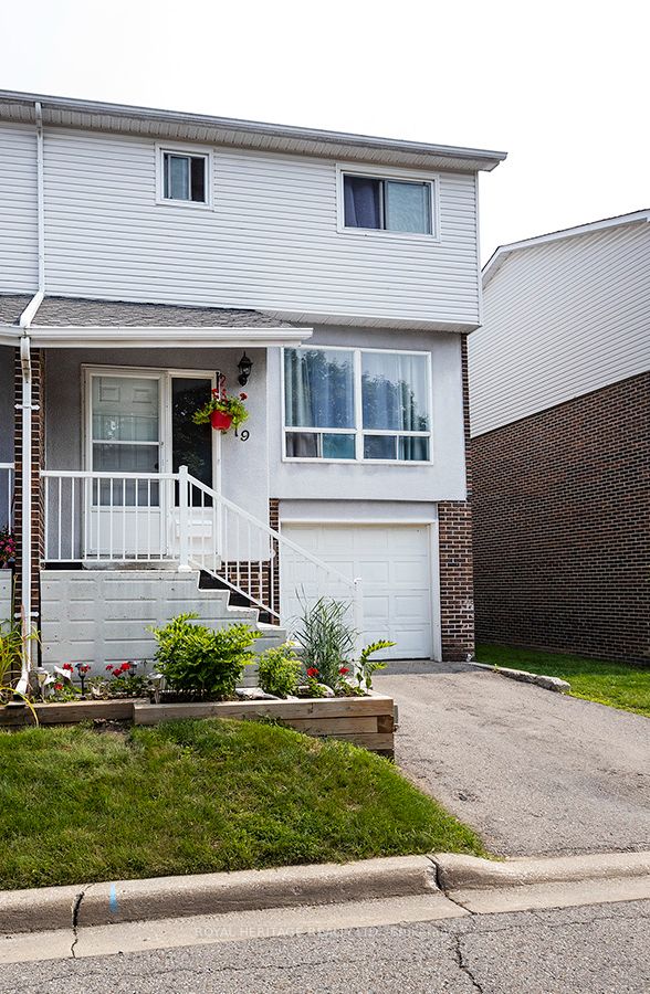 305 Garden St E, #19