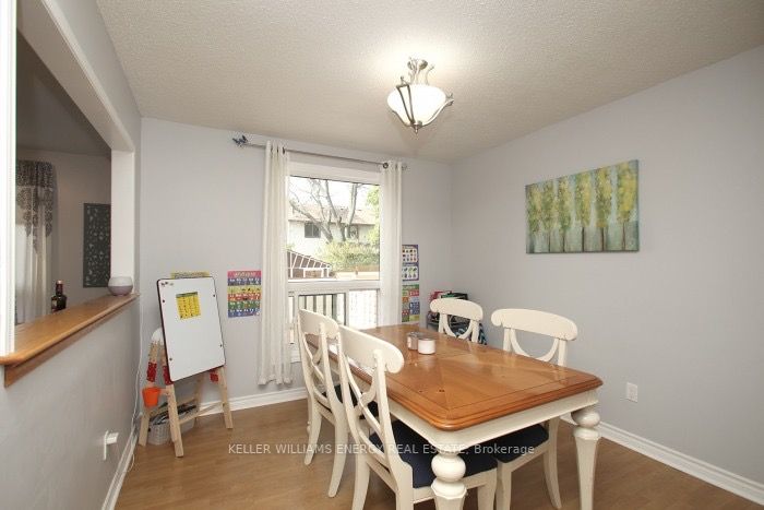 1326 Cherrydown Dr