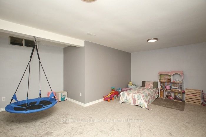 1326 Cherrydown Dr