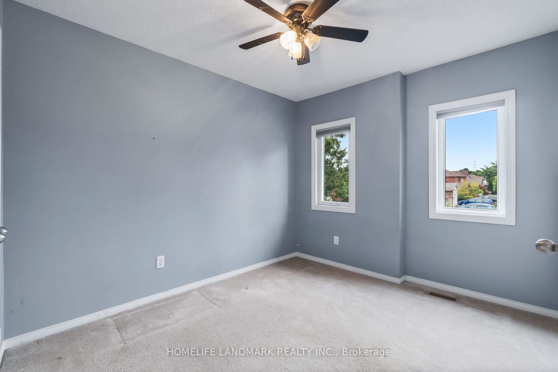 512 Sandalwood Crt