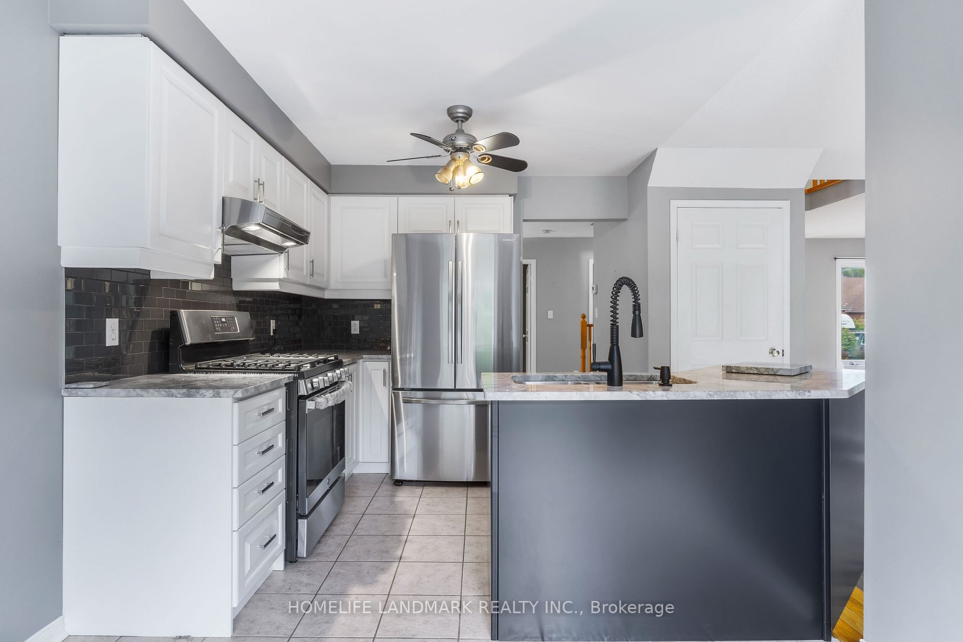 512 Sandalwood Crt