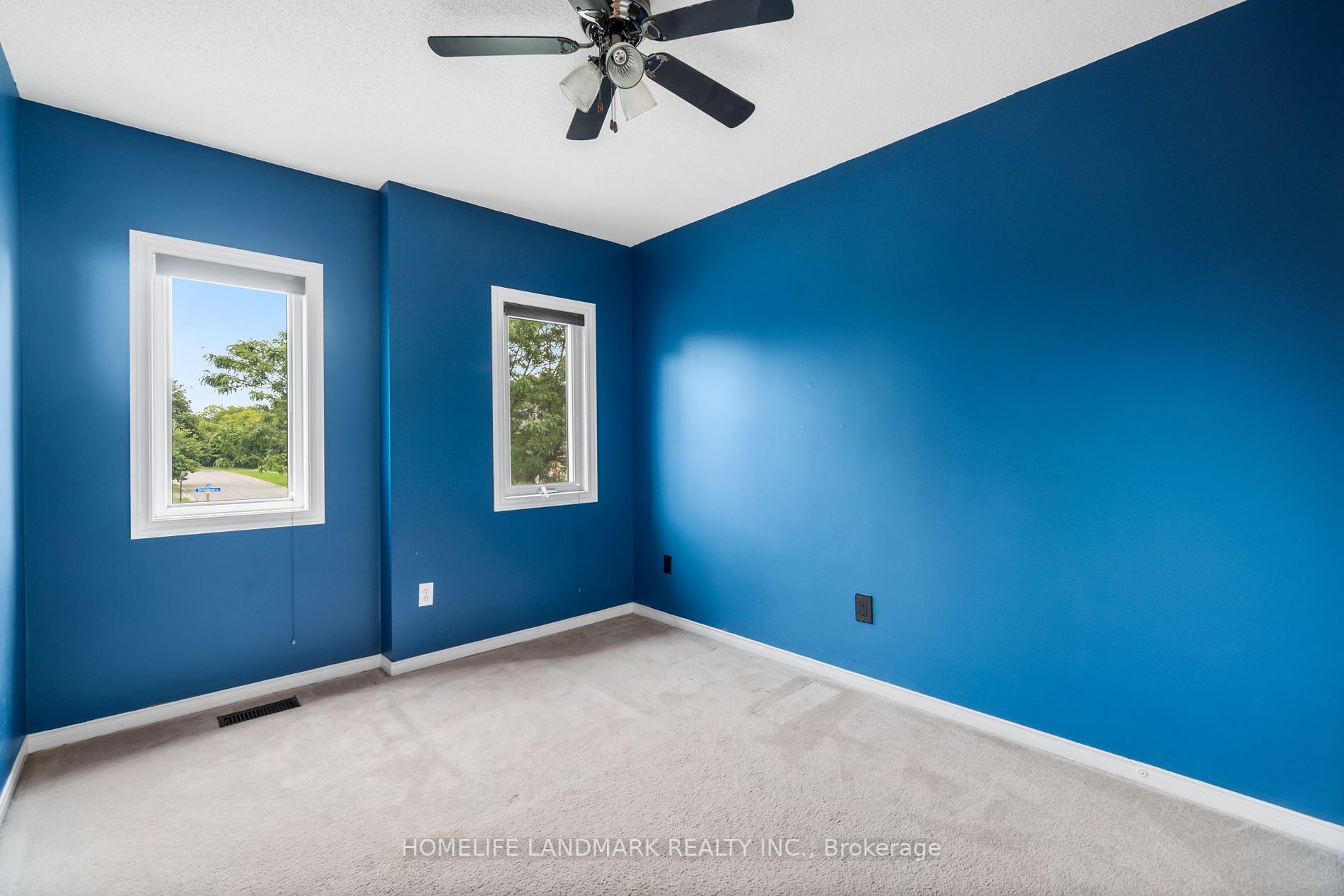 512 Sandalwood Crt