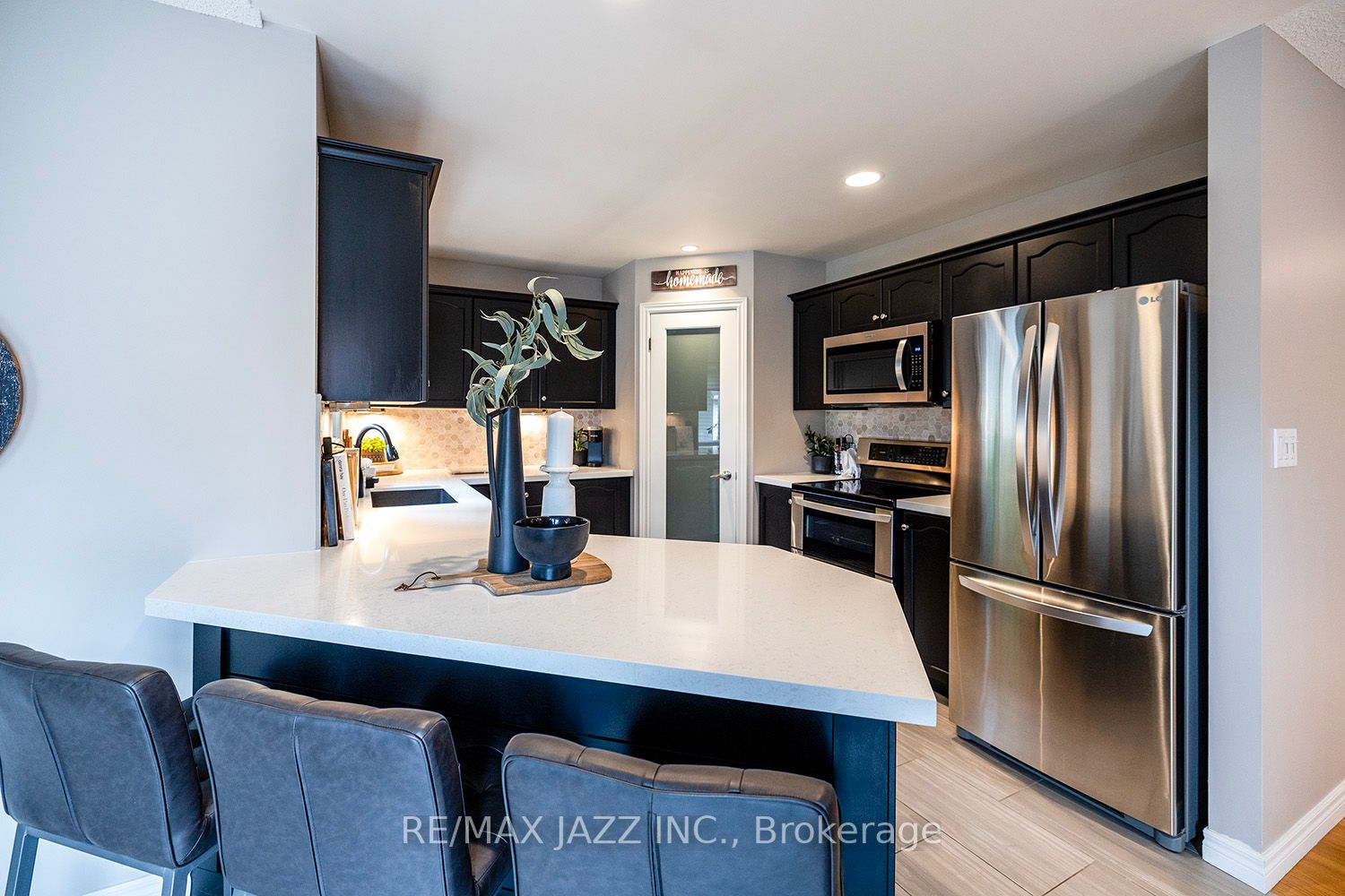 188 Niagara Dr