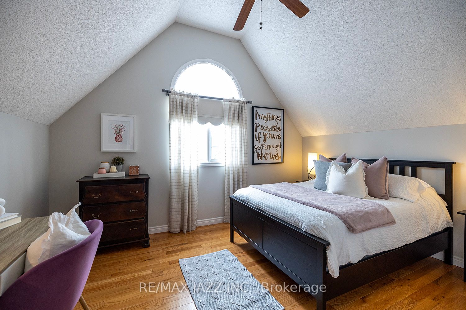 188 Niagara Dr