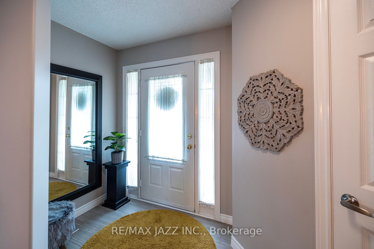 188 Niagara Dr