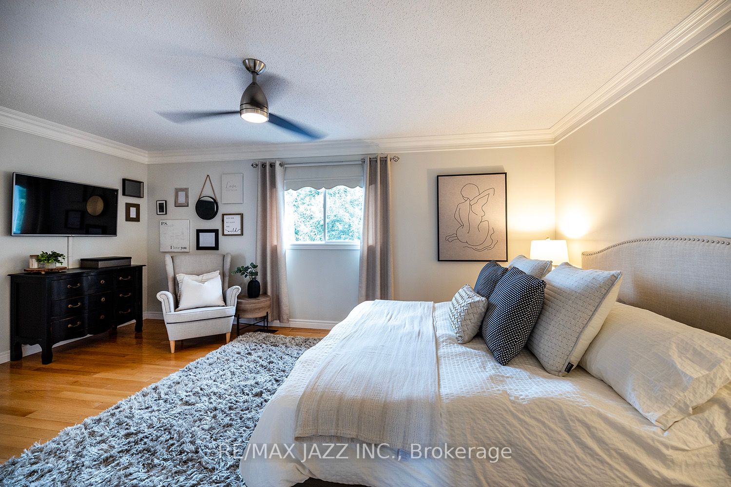 188 Niagara Dr