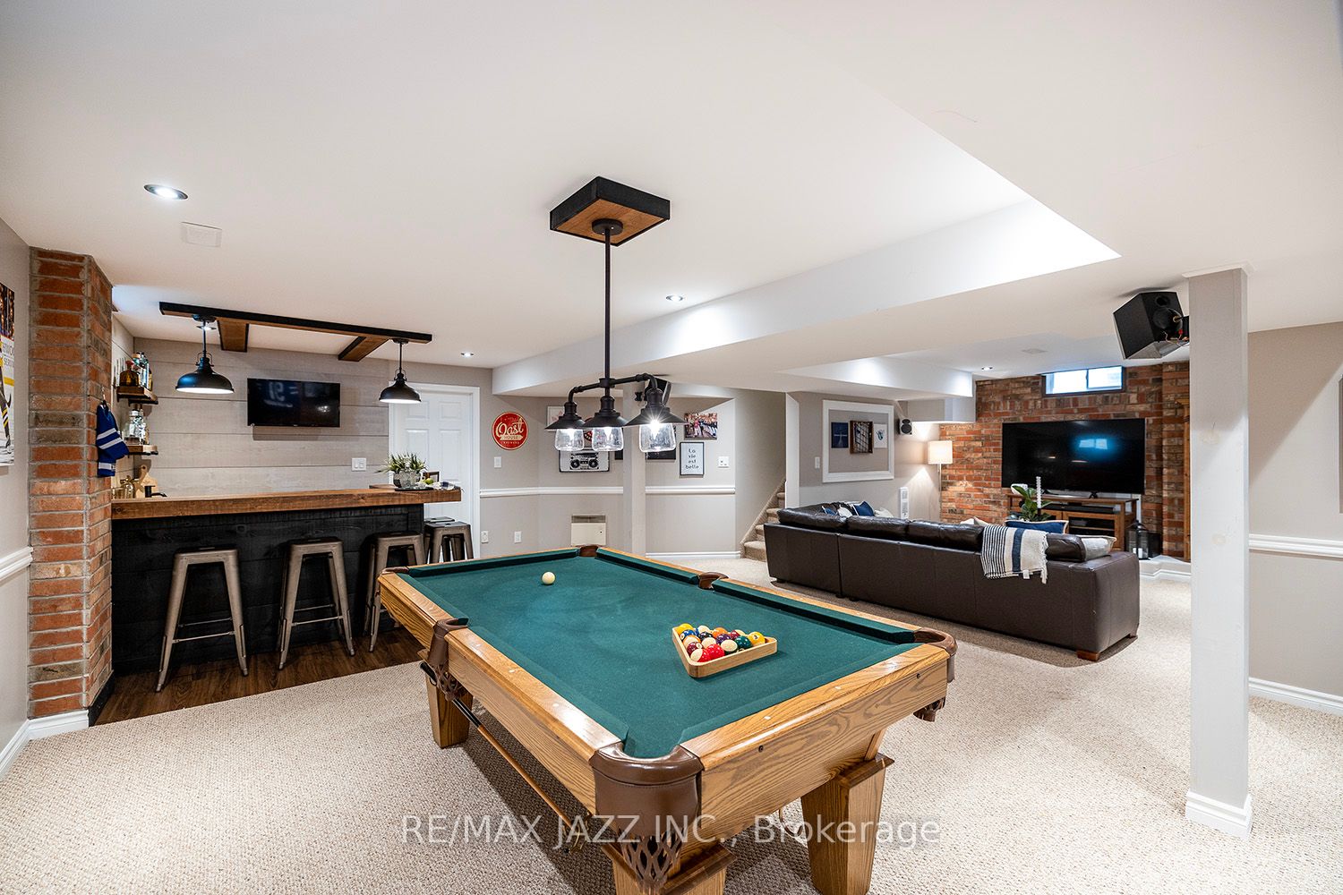 188 Niagara Dr