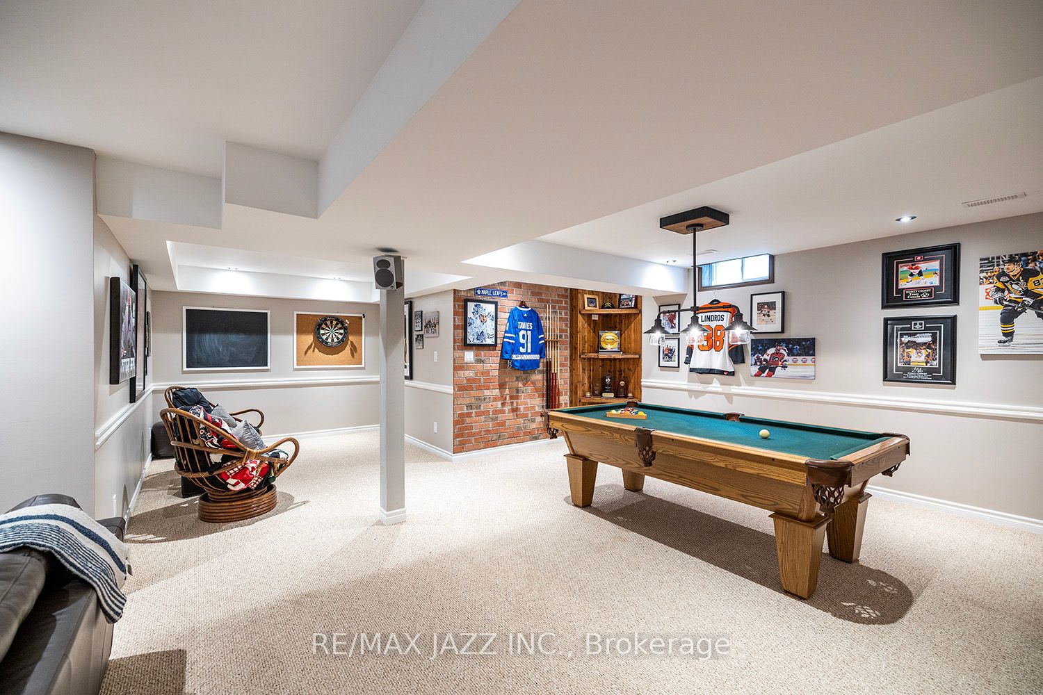 188 Niagara Dr