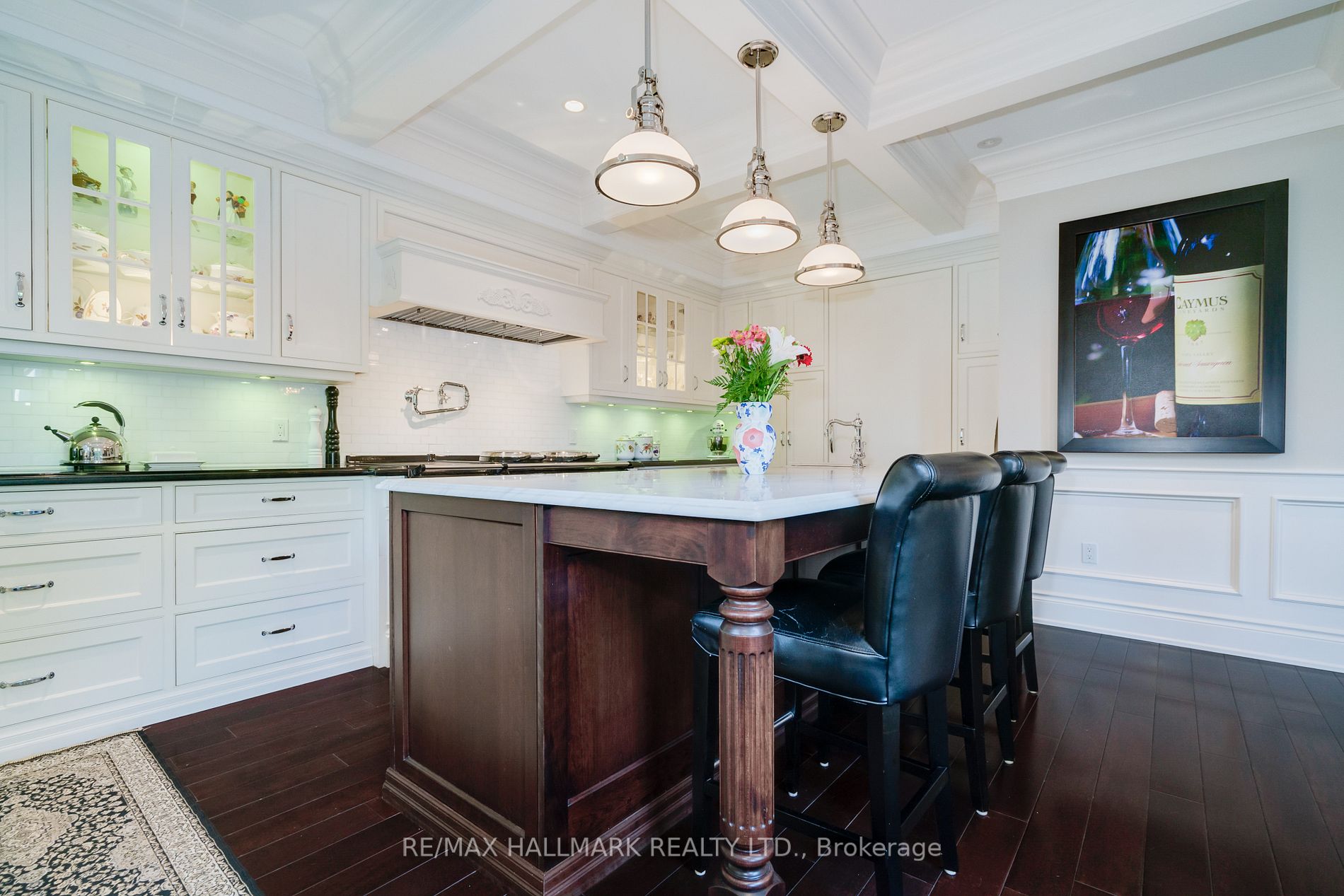 31 Red Deer Ave