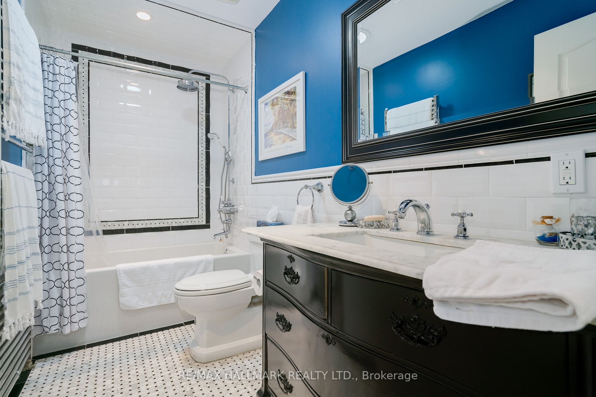 31 Red Deer Ave