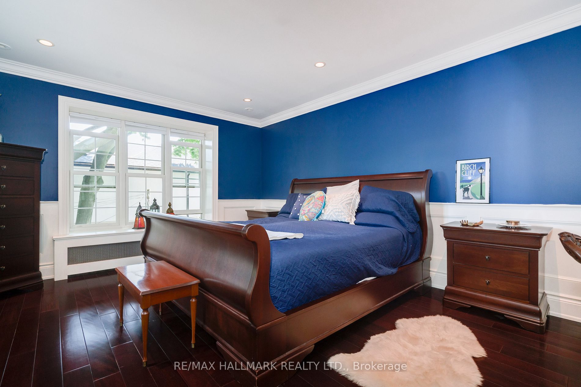 31 Red Deer Ave