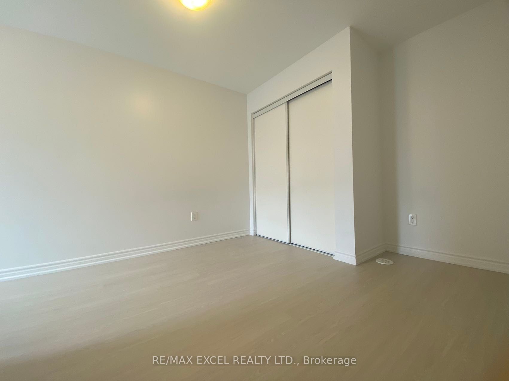15 Heron Park Pl, #5
