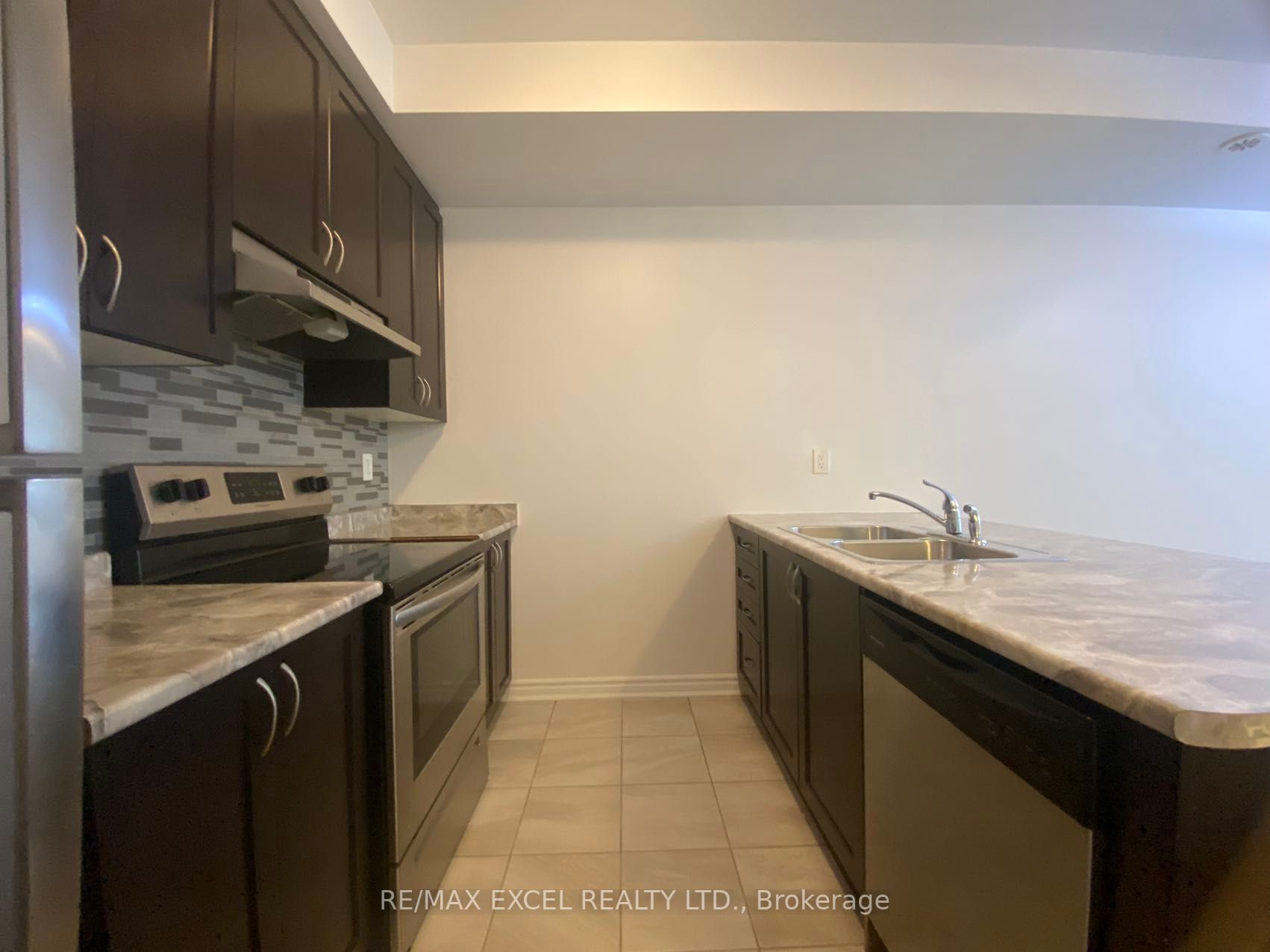15 Heron Park Pl, #5