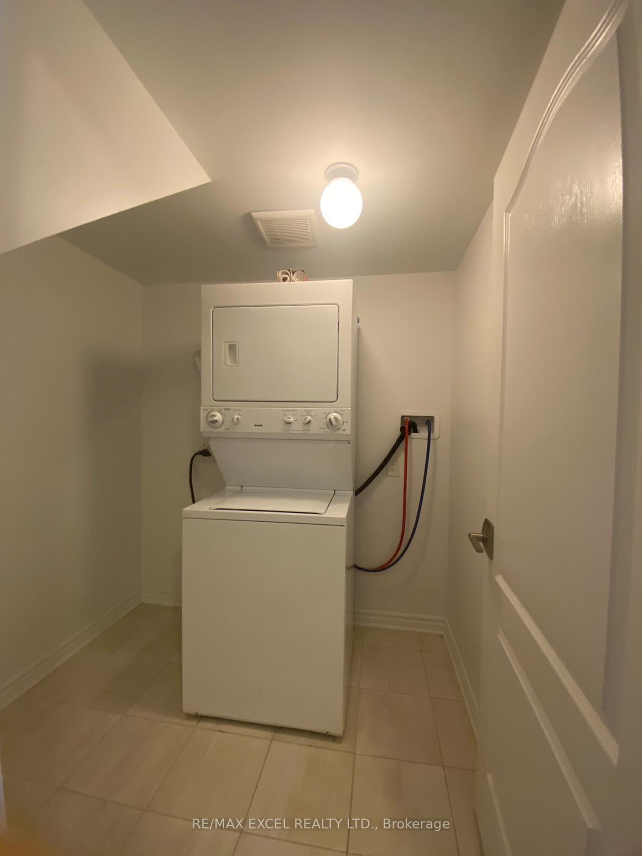 15 Heron Park Pl, #5