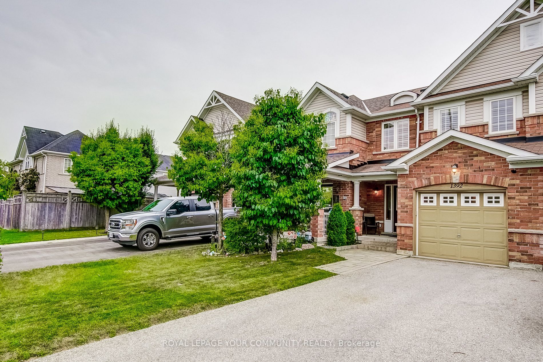 1392 Glaspell Cres