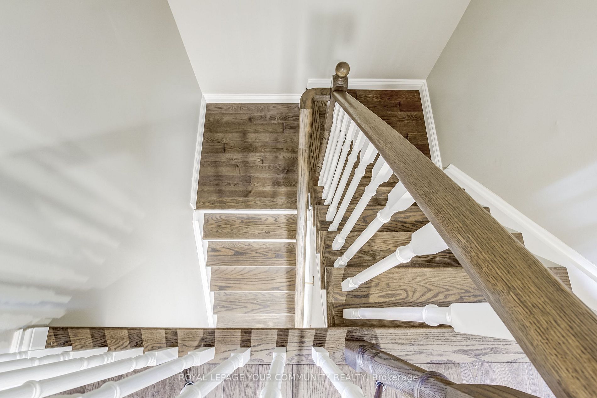 1392 Glaspell Cres