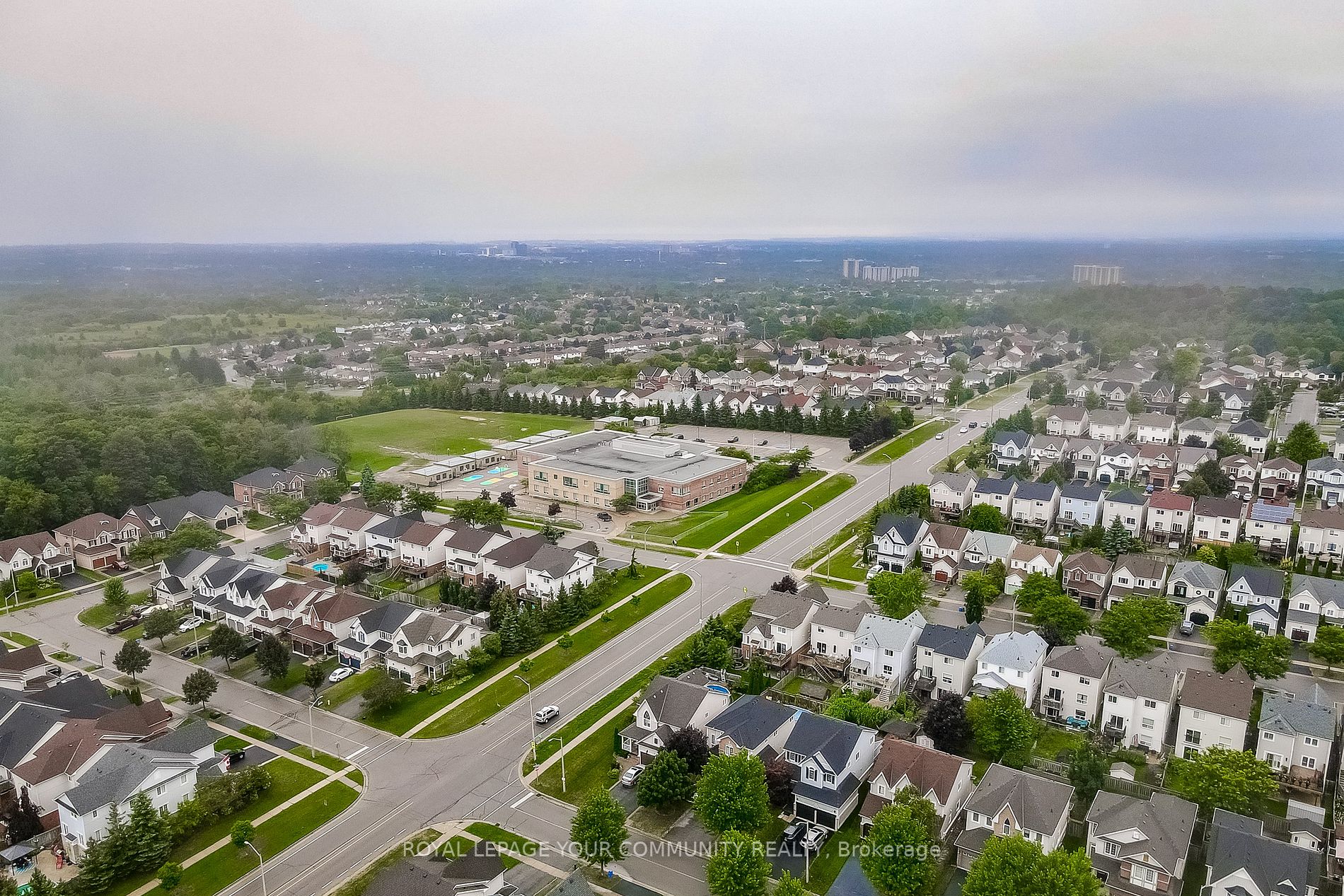 1392 Glaspell Cres
