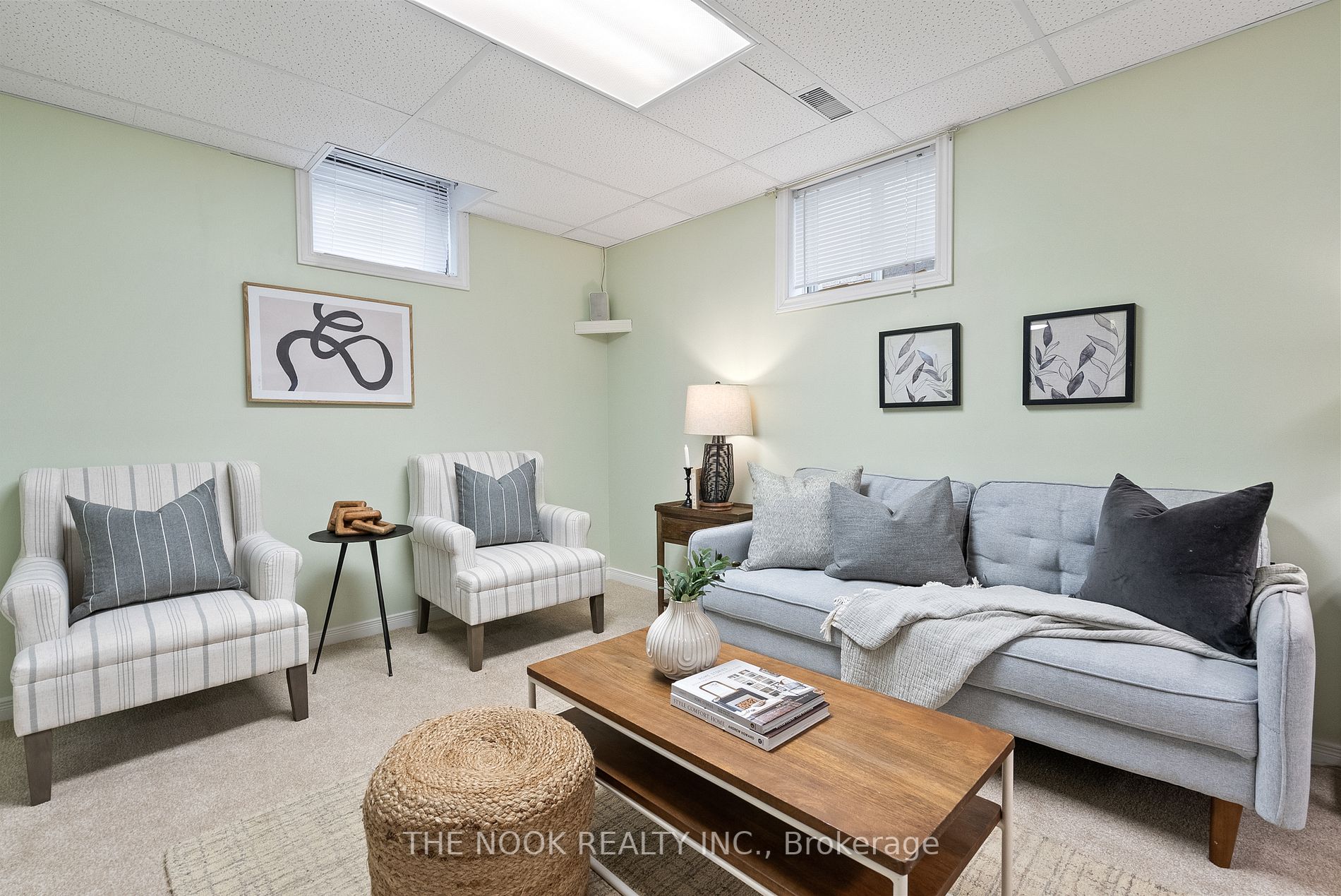 100 Mcfeeters Crescent