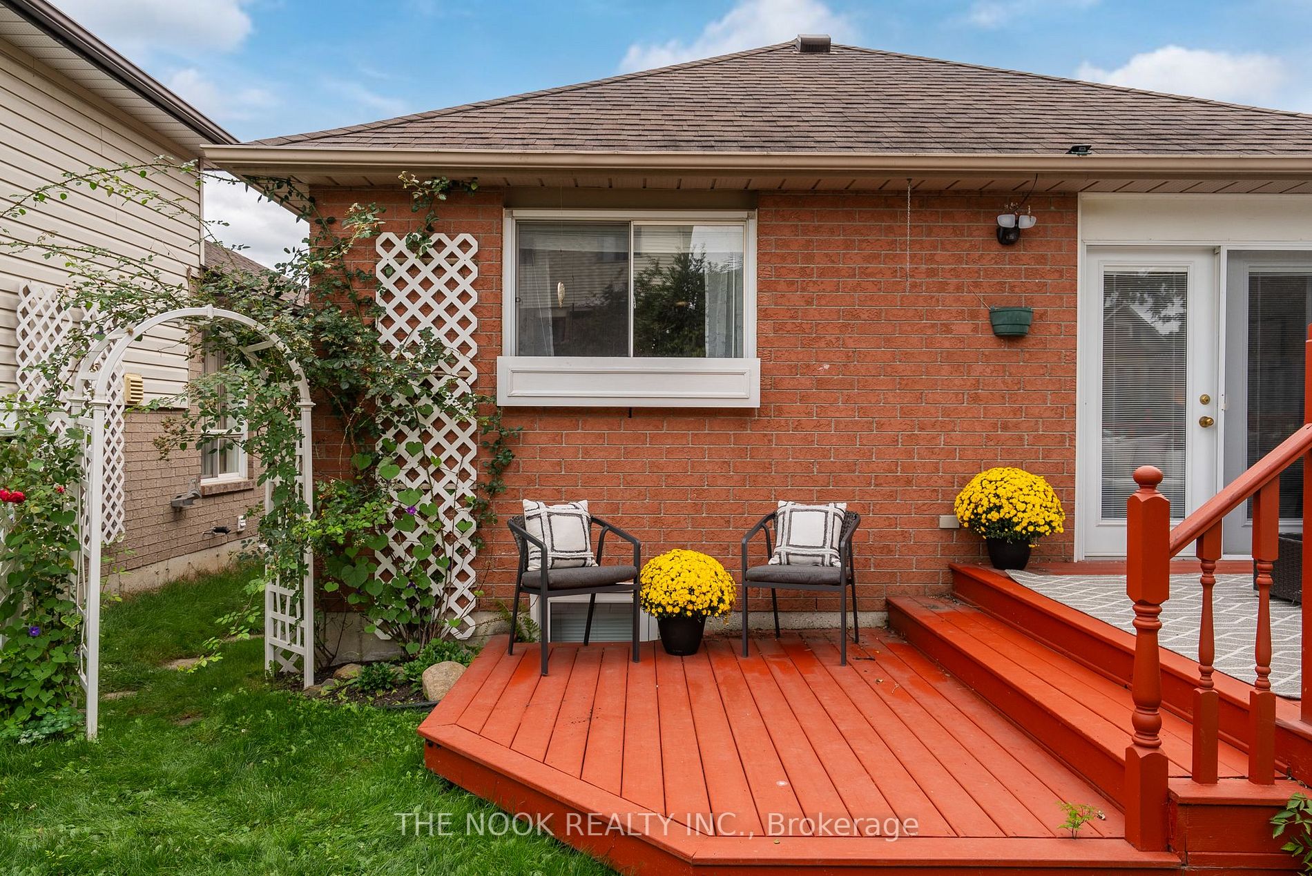 100 Mcfeeters Crescent