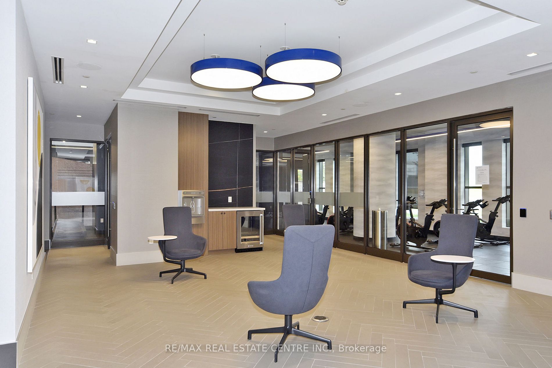 2550 Simcoe St, #1814