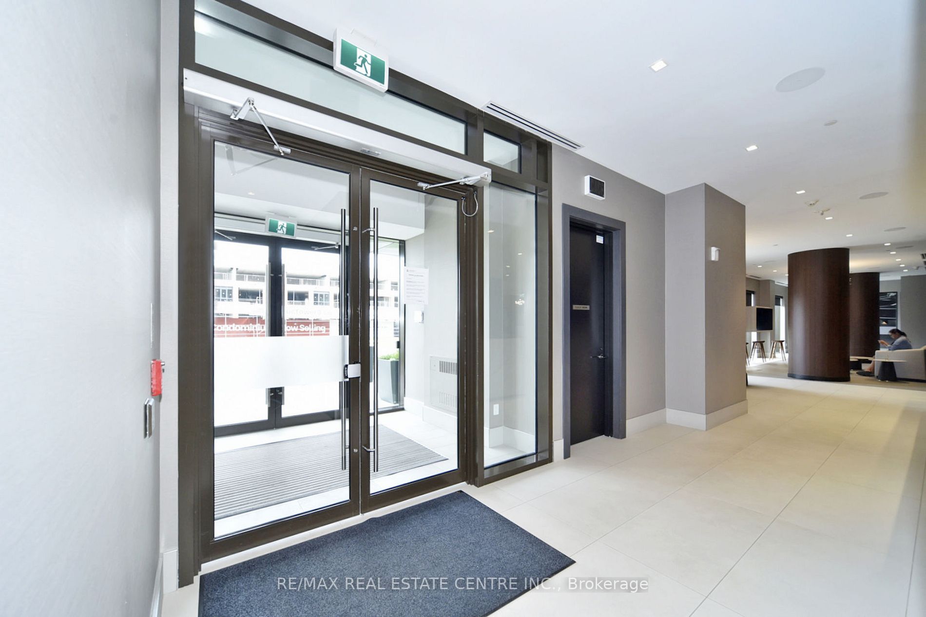 2550 Simcoe St, #1814