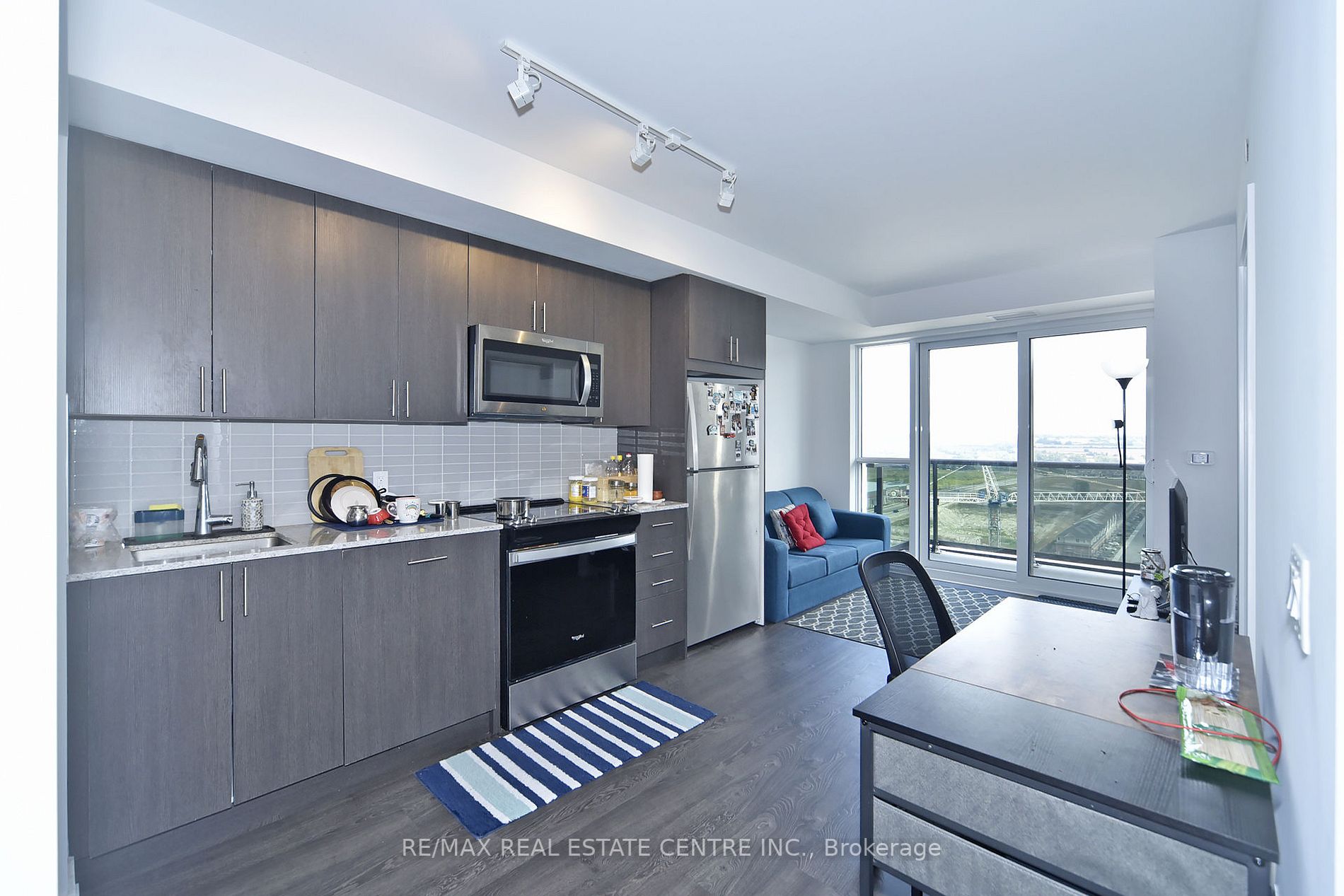 2550 Simcoe St, #1814