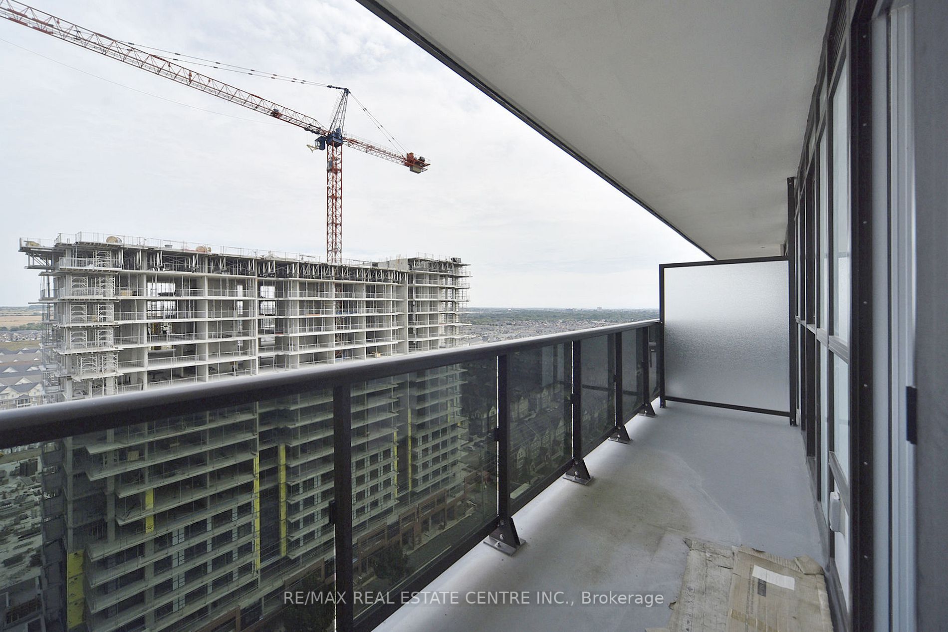 2550 Simcoe St, #1814