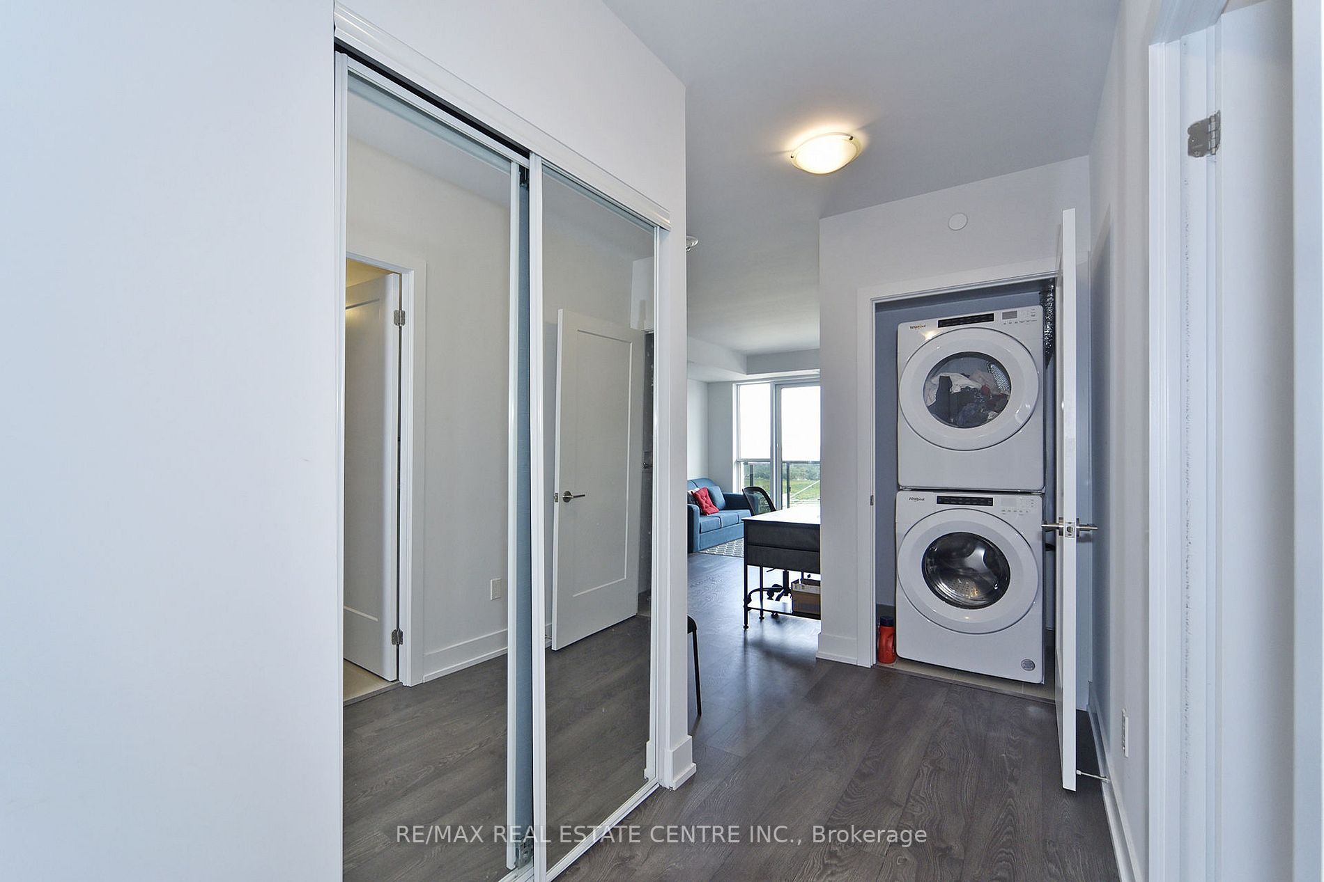 2550 Simcoe St, #1814