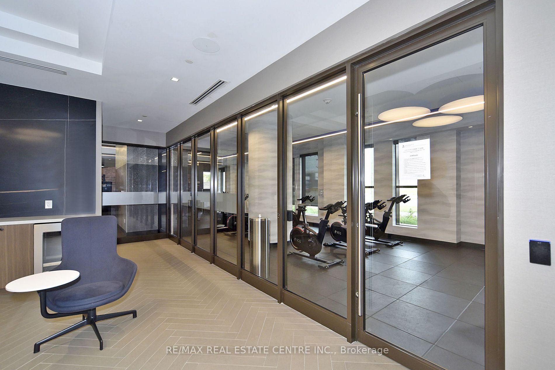 2550 Simcoe St, #1814