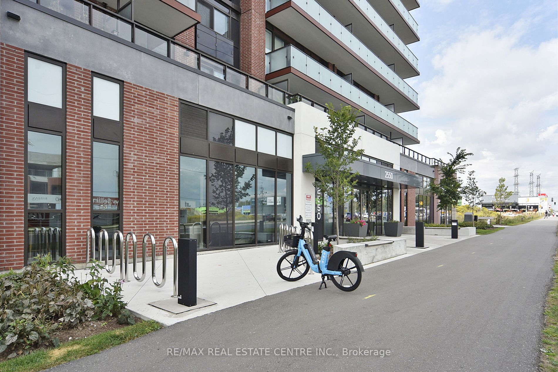 2550 Simcoe St, #1814