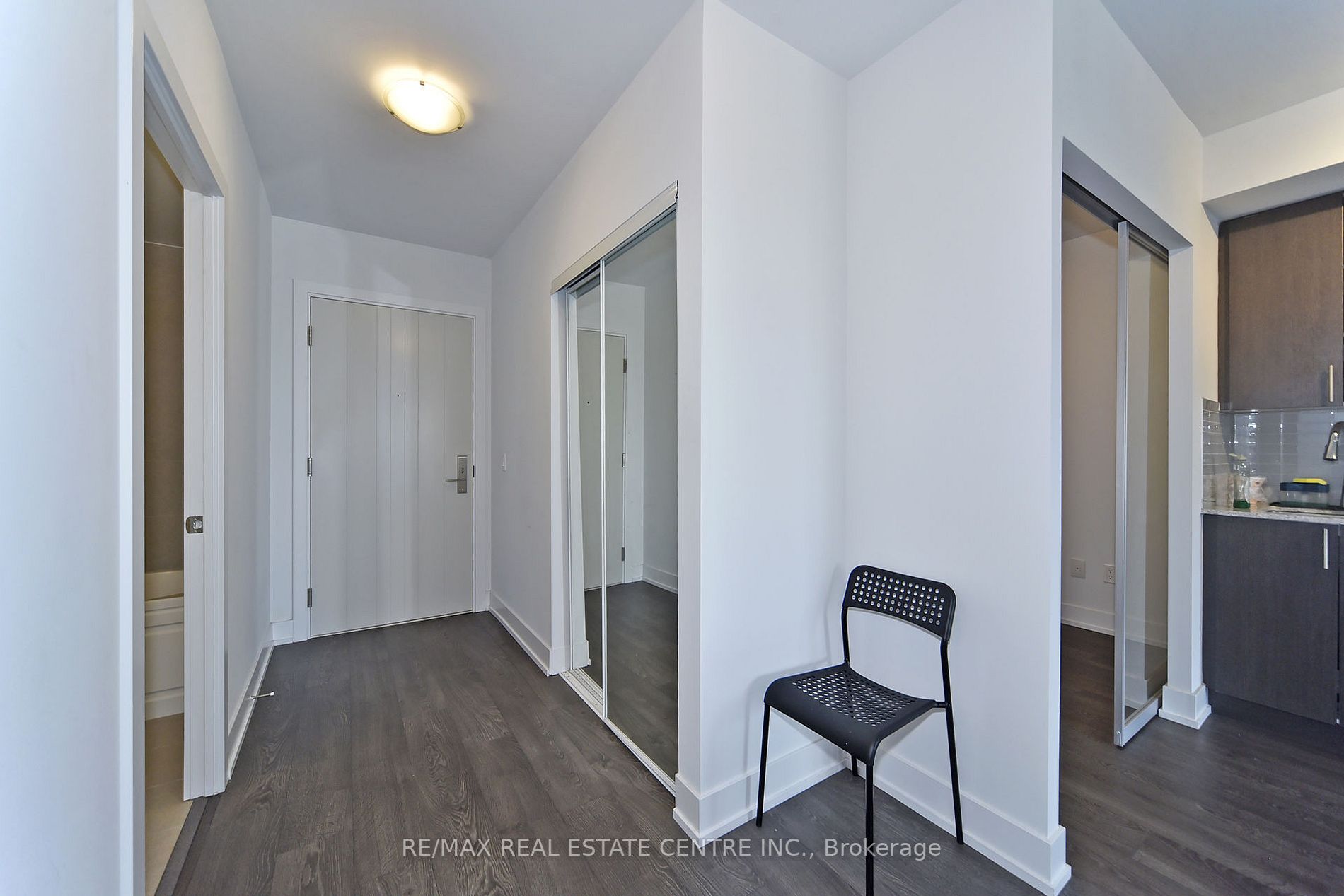 2550 Simcoe St, #1814