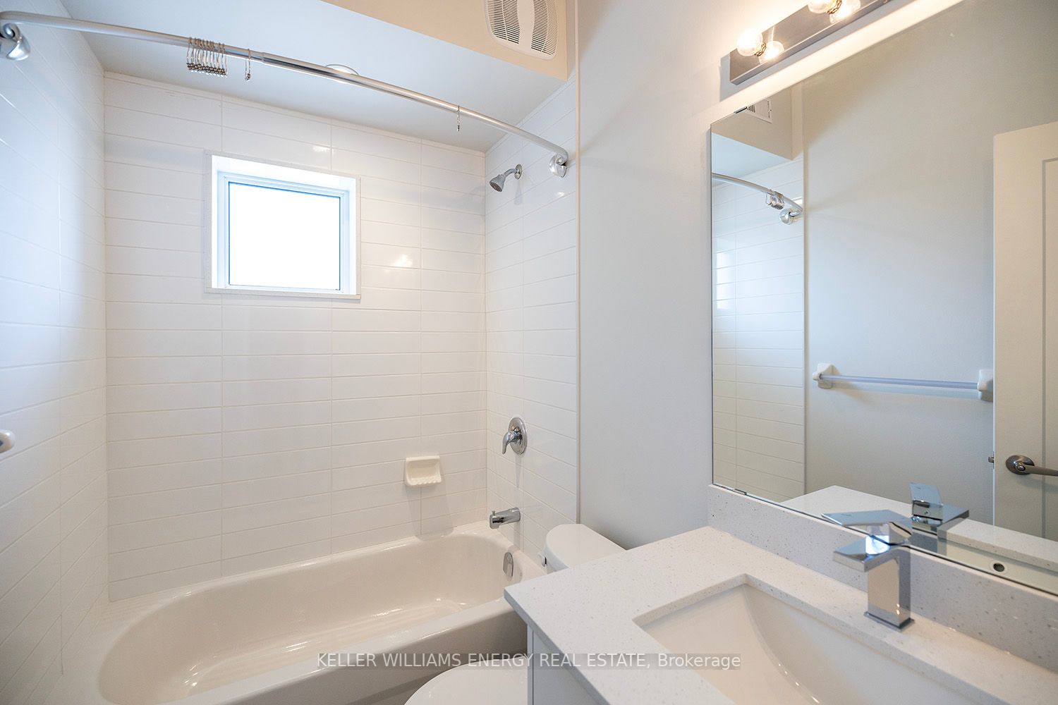 750 King St E, ##201
