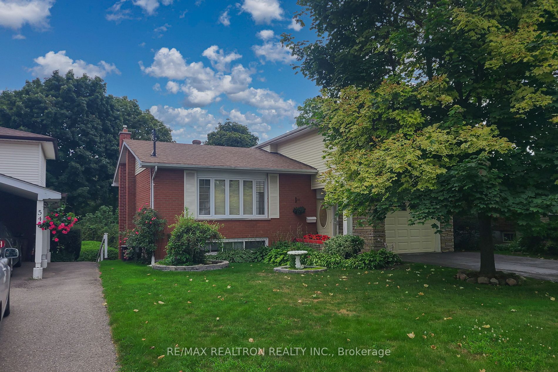 542 Dianne Dr