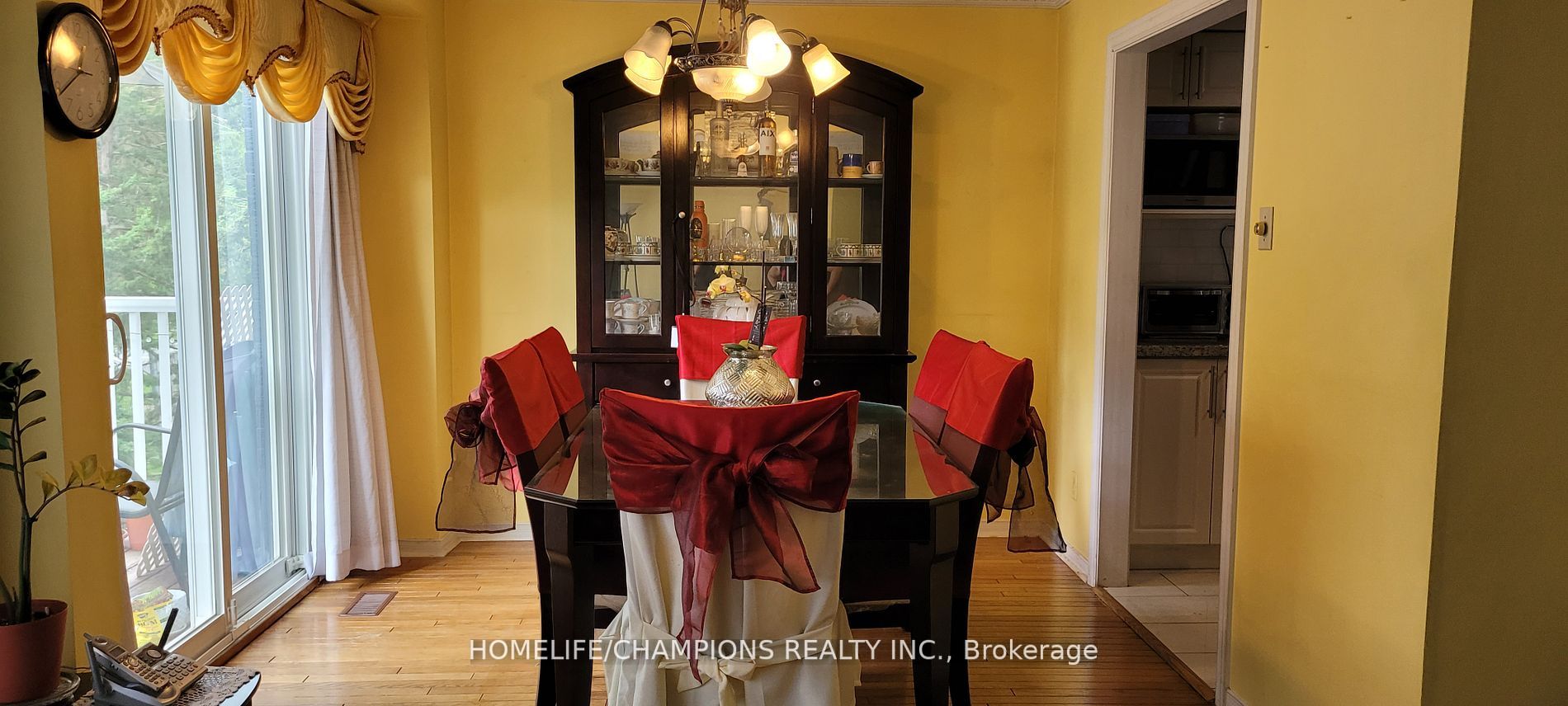 5 Baronial Crt
