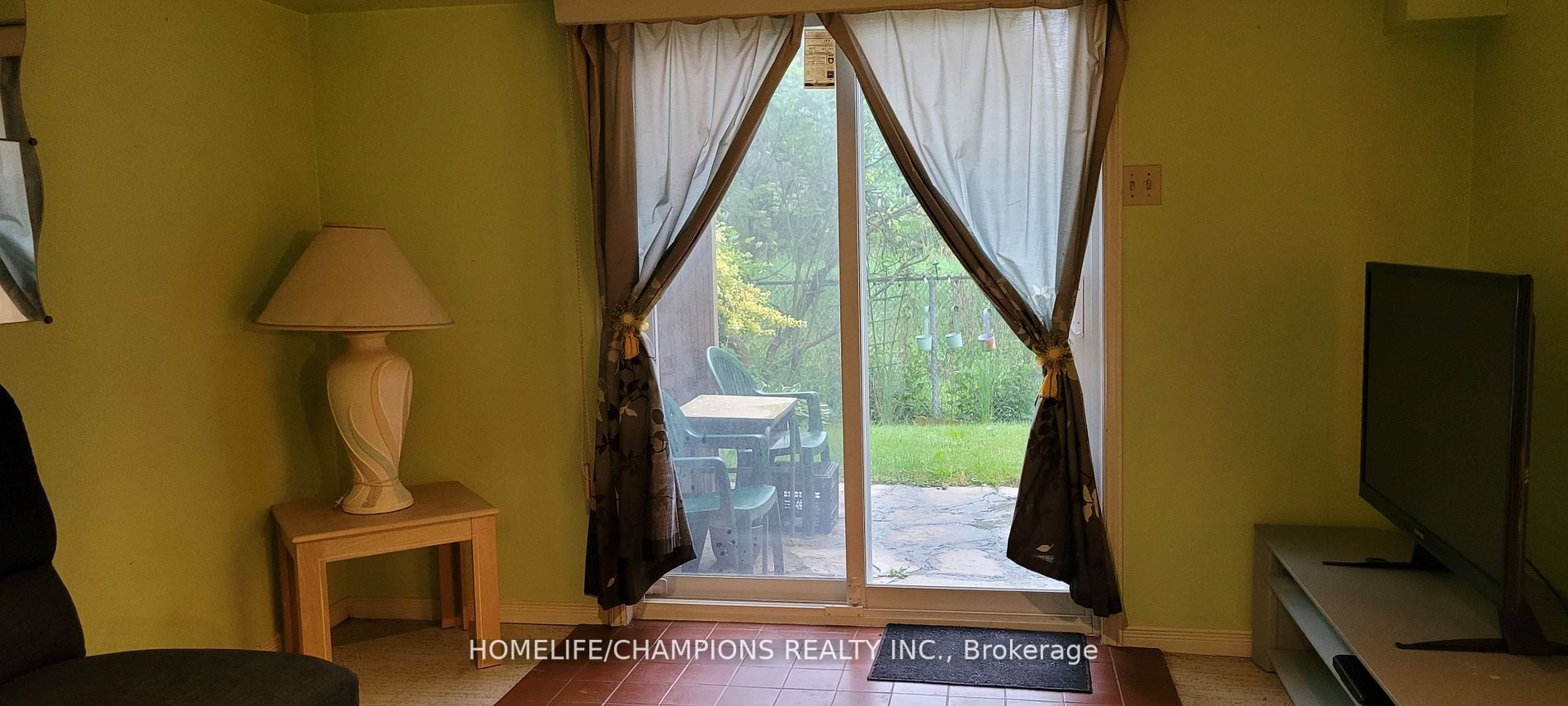 5 Baronial Crt