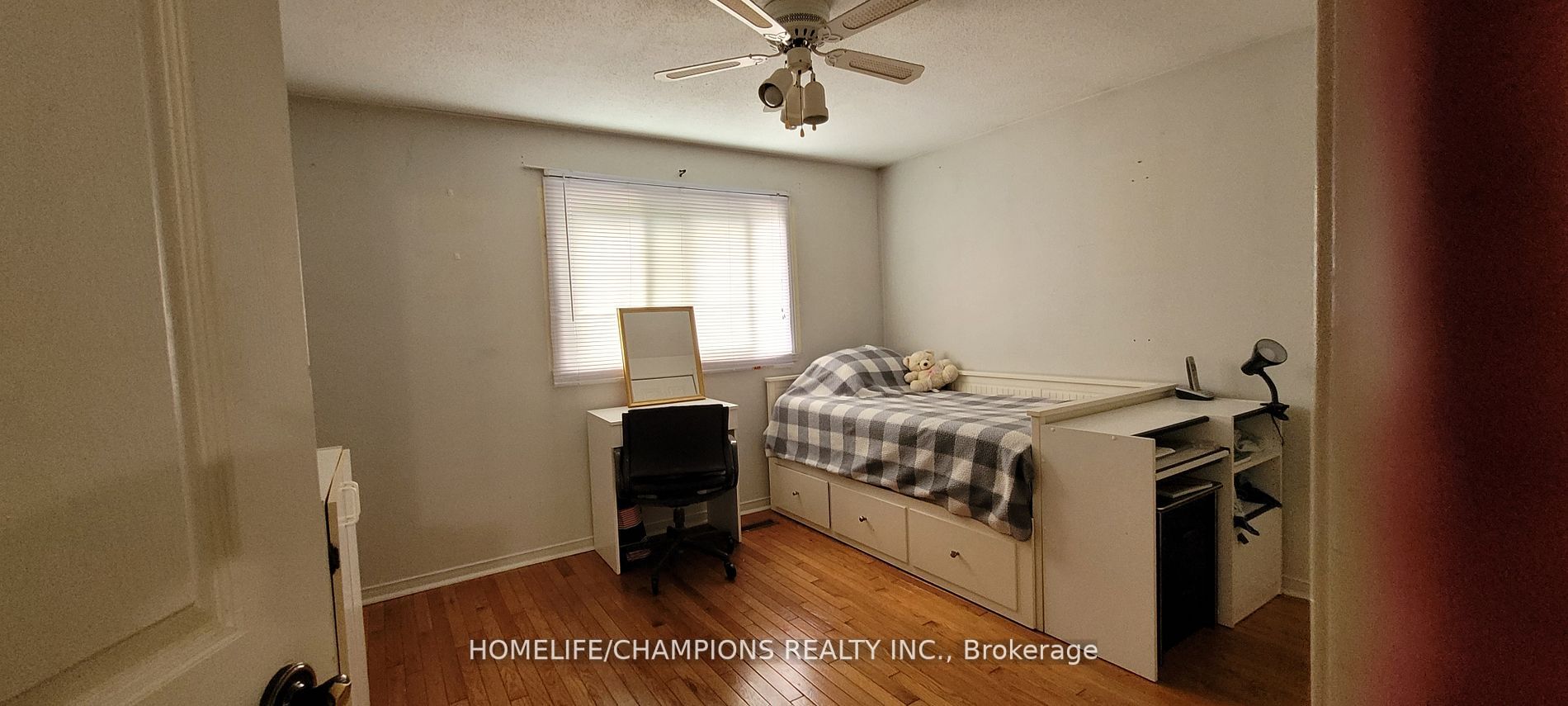 5 Baronial Crt